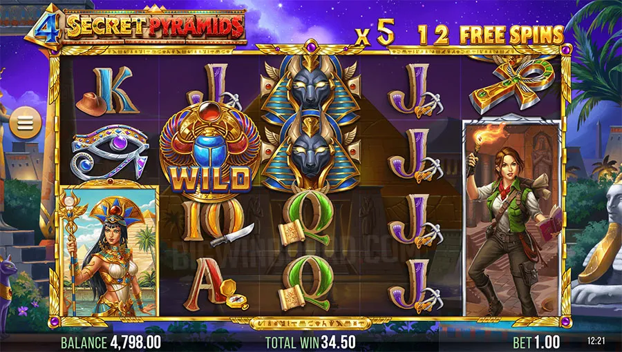 4 Secret Pyramids slot