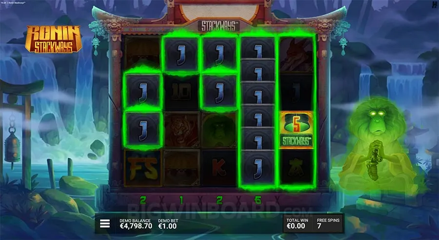 Ronin StackWays slot