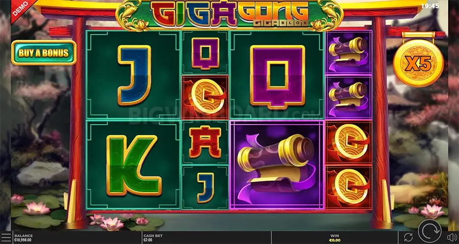 GigaGong GigaBlox slot